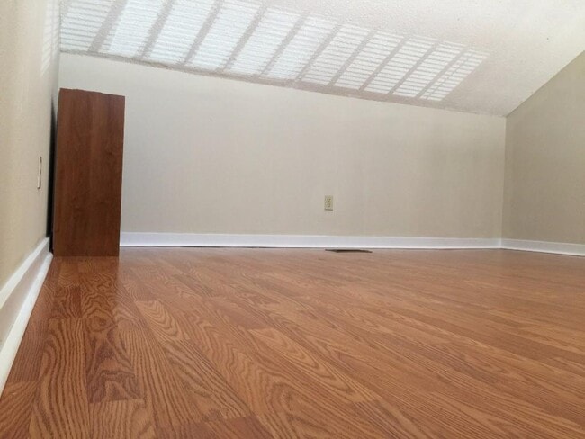 Building Photo - 1905 San Gabriel St