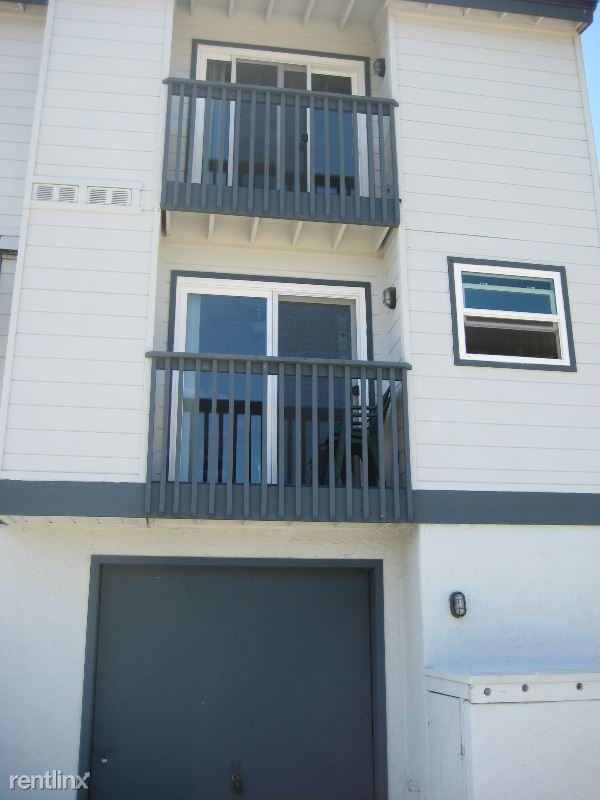 Primary Photo - 2 br, 2 bath Condo - 386 Hemlock Ave