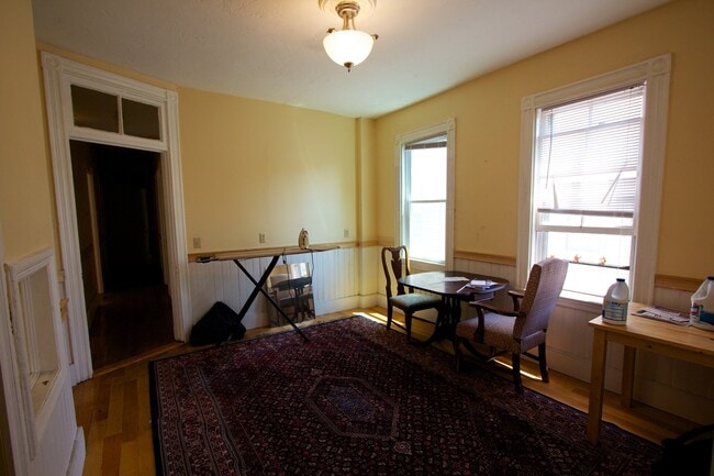 Building Photo - 120 Minden St