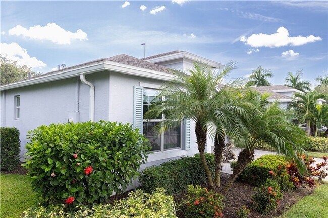 Foto del edificio - 2589 Bella Vista Cir