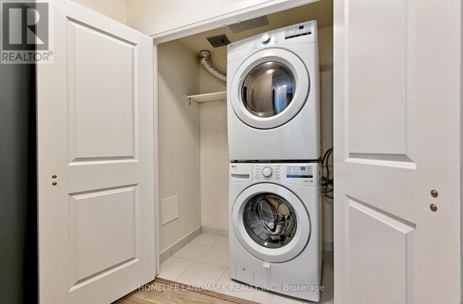 Building Photo - 3270 Sheppard Ave E