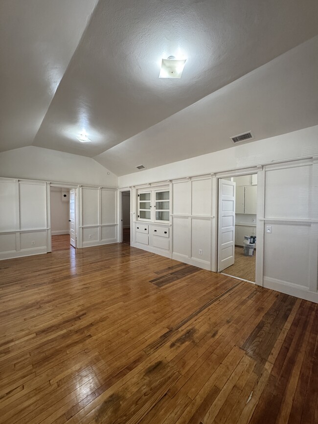 Building Photo - 1403 E Fillmore St