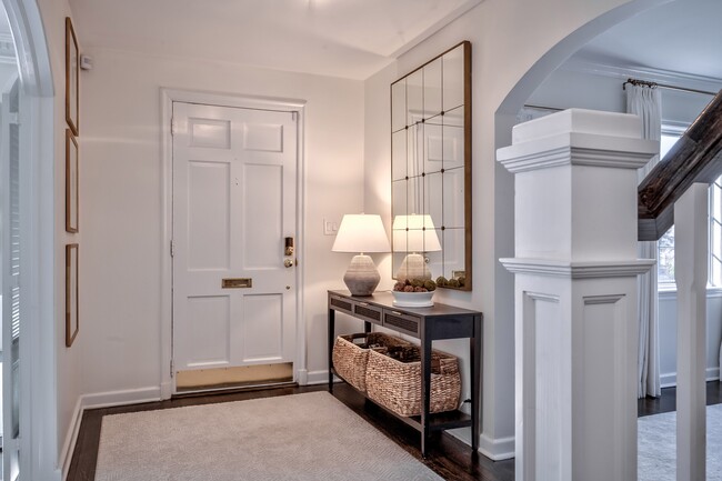 Foto del edificio - 32 Woodland Way