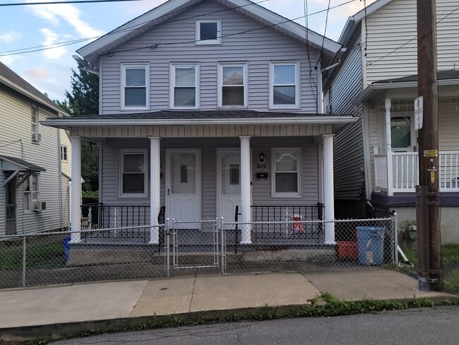 Building Photo - 1015 Lafayette St