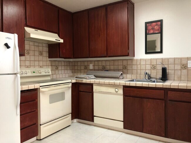 Foto del edificio - 1055 N Capitol Ave