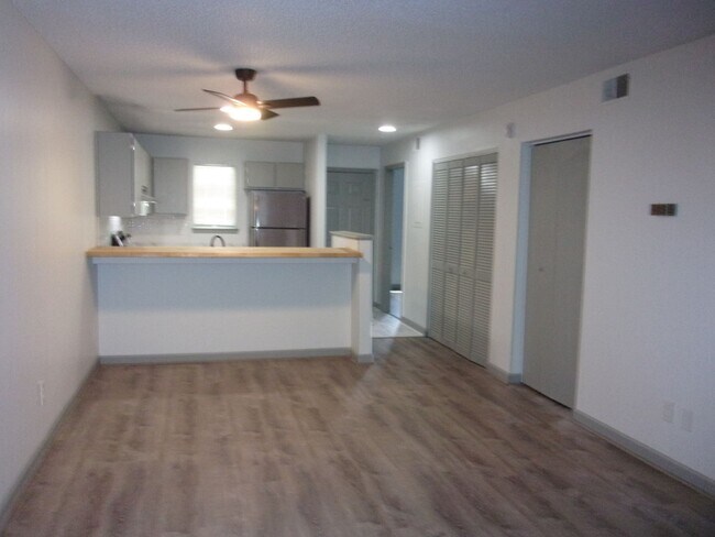 Building Photo - 1673 Eagles Pl
