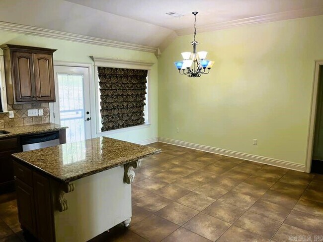 Building Photo - 68 Bentley Cir