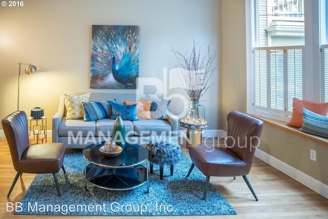 Foto del edificio - 2 br, 2.5 bath House - 2141 NW Everett Street