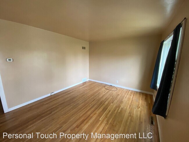 Building Photo - 4 br, 2 bath House - 1641 12th St N