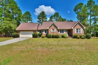 Building Photo - 517 Sparkleberry Ln