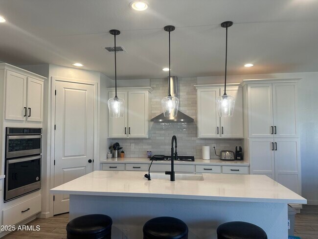 Foto del edificio - 5626 W Western Star Blvd
