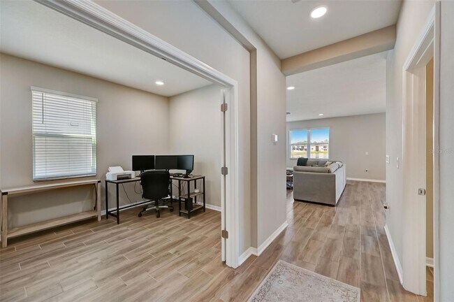 Foto del edificio - 3139 Marine Grass Dr