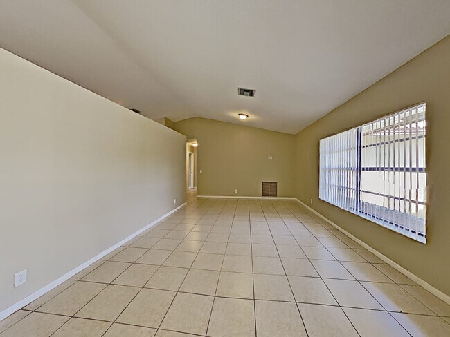 Building Photo - 9120 NW 11th Ct