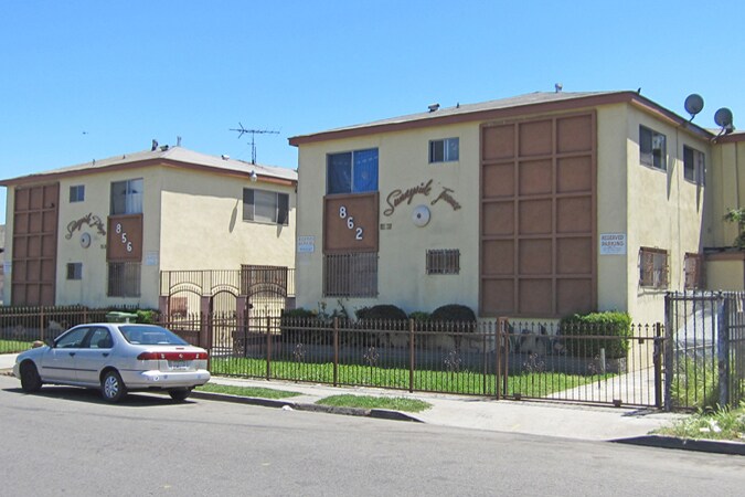 Building Photo - Sunnyside Terrace