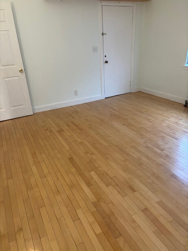 Photo - 103 Essex St House