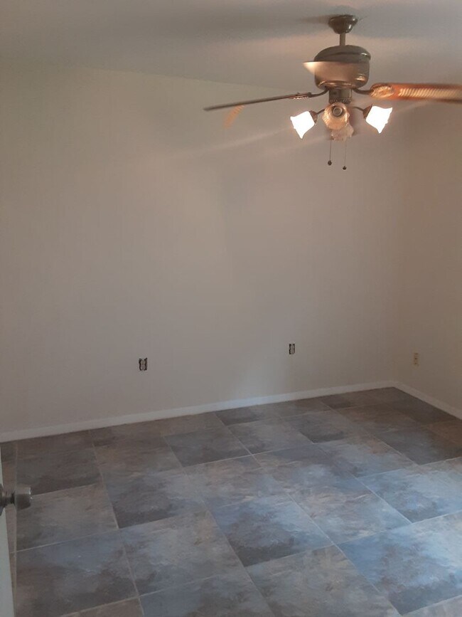 Foto del edificio - Adorable 2 Bedroom 1 Bath in Brooksville