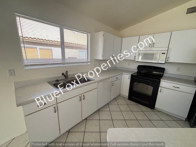 Foto del edificio - 8587 N Cantora Way