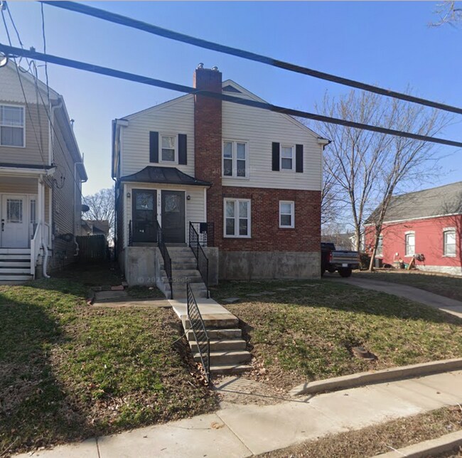 Foto del edificio - 7558 Woodland Ave