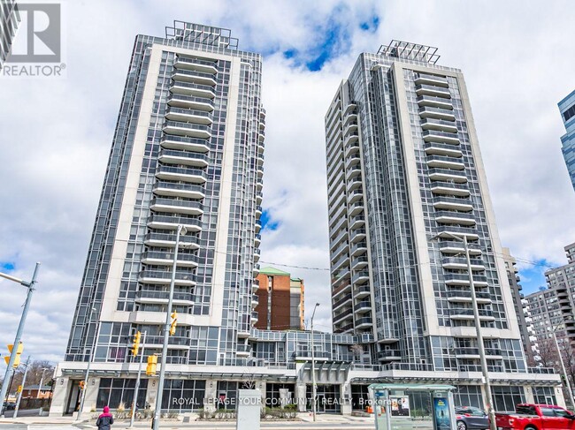 Photo du bâtiment - 5793-5793 Yonge St
