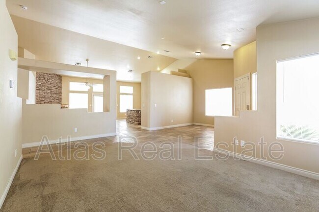 Building Photo - 7813 Thorne Pine Ave