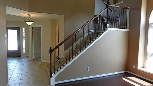 Foto del edificio - 21911 Canyonwood Park Ln
