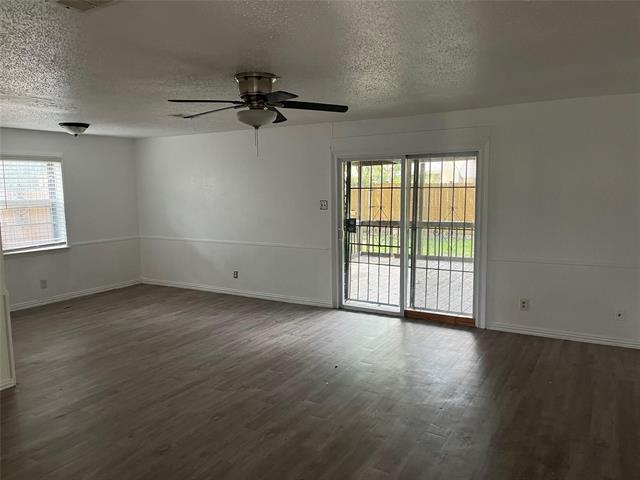 Foto del edificio - 10327 Springhaven Dr