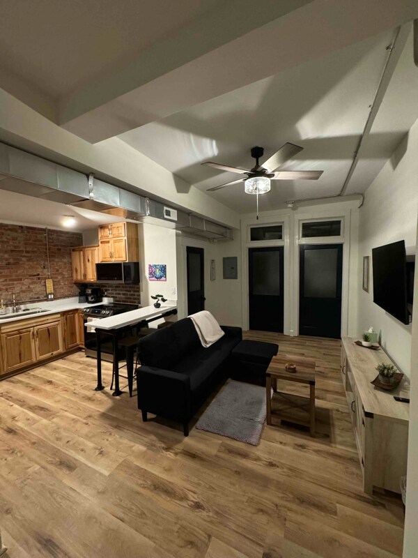 Foto principal - 120 Anderson St