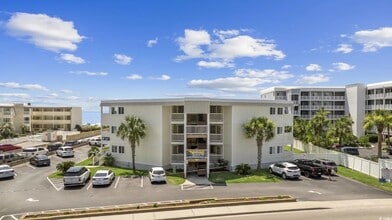 Building Photo - 9600 Shore Dr