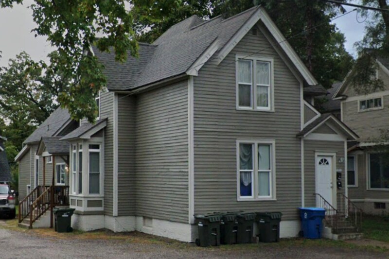 1231 Terrace St Unit 3, Muskegon, MI 49442 Condo for Rent in