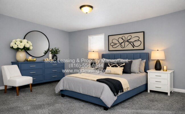 Building Photo - Spacious Duplex in Raytown, take a tour today!