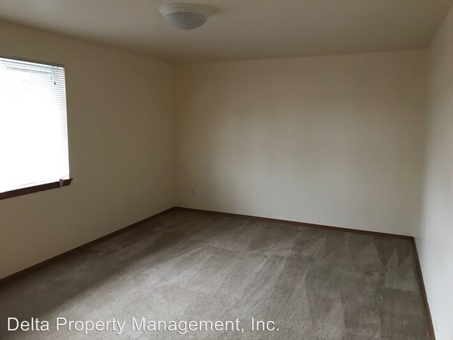 Building Photo - 1207 Beach Ave
