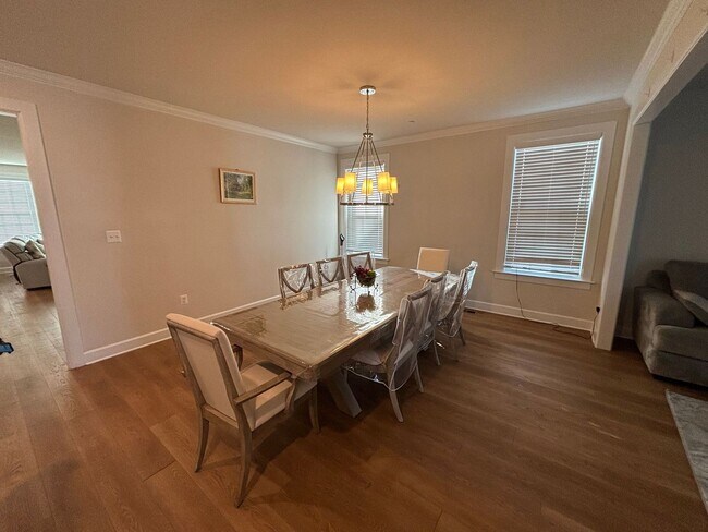 Building Photo - Beautiful 5 Bedroom Home in Cabin Branch!