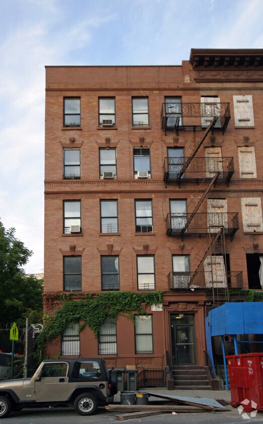 Foto principal - 6 W 132nd St