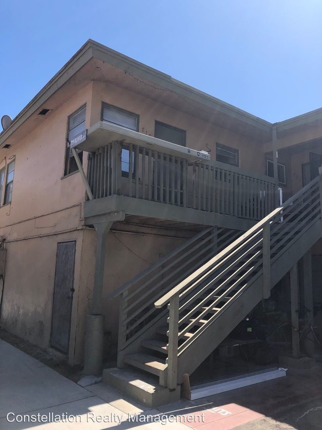 Building Photo - 711-721 Oliver Ave