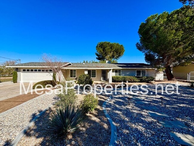 Foto del edificio - 7095 Lyons Ave