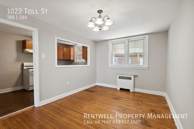 Building Photo - 3BR 1BA Row Home w/Furnishable Basement in...
