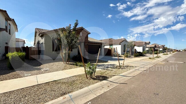 Foto del edificio - 14765 W Sand Hills Rd