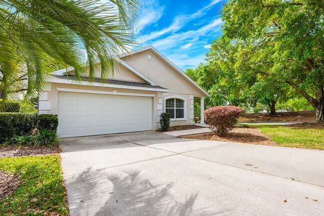 Foto del edificio - 39900 Bayview Dr