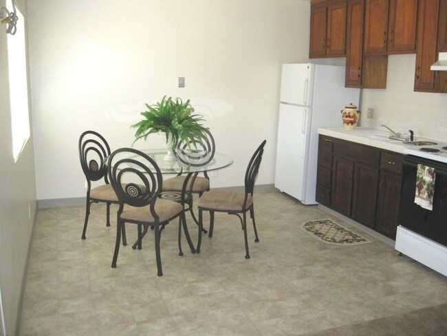 Foto del edificio - 1308 E San Ramon Ave