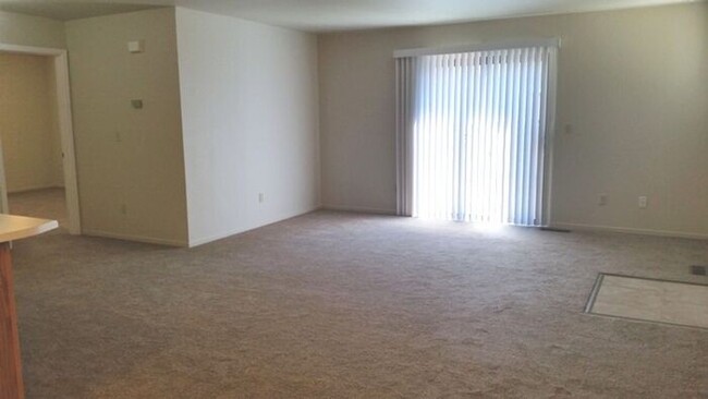 Foto del edificio - Duplex For Rent in Dayton