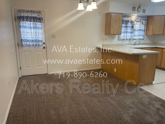 Foto del edificio - 2726 Poplar St