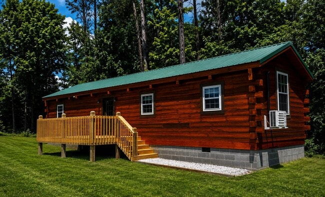 Building Photo - 2732 Priceville Rd
