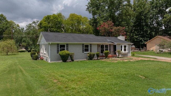 Building Photo - 2017 Shady Ln Dr NW