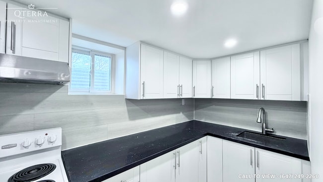 Building Photo - 94 Primula Cres