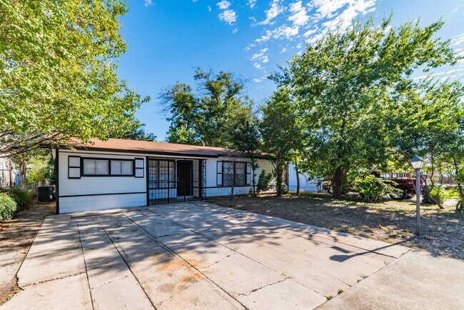Foto del edificio - Charming 3-Bedroom