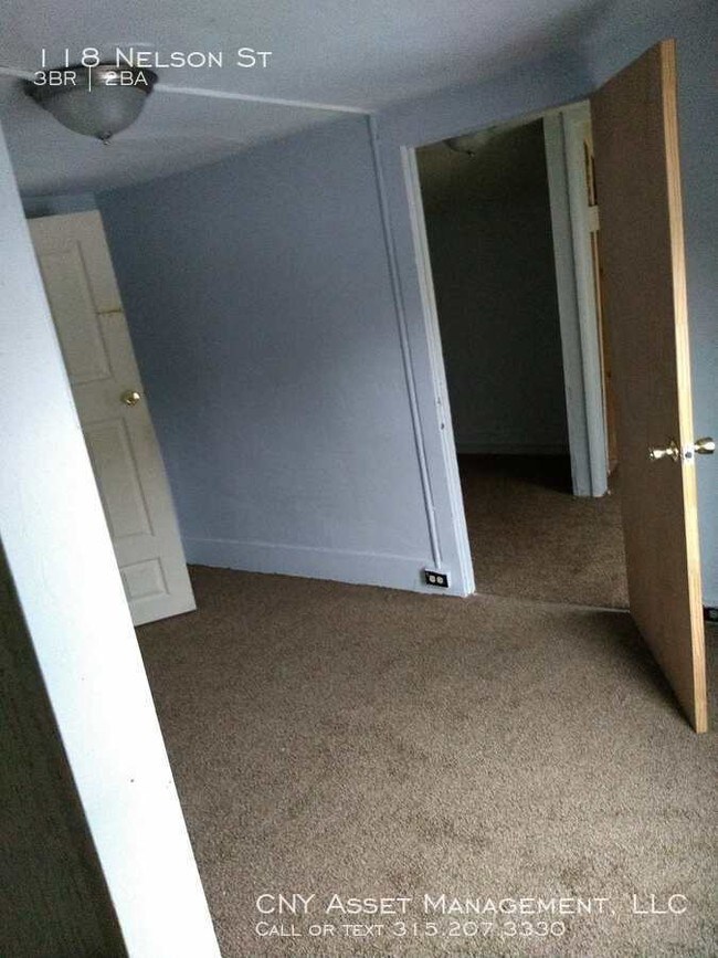 Foto del edificio - 3 Bedroom/2 Bath Single family House For Rent