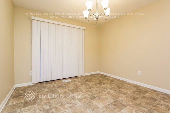 Building Photo - 1398 Yates Ave