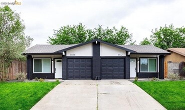 Building Photo - 10132 Rockingham Dr