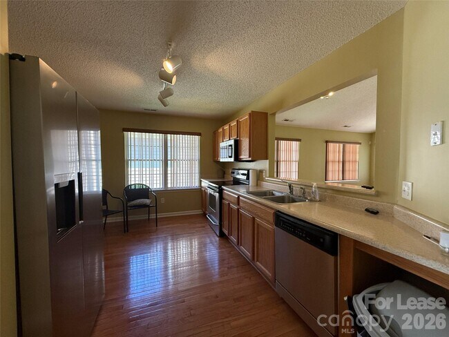 Foto del edificio - 114 Fairway View Dr