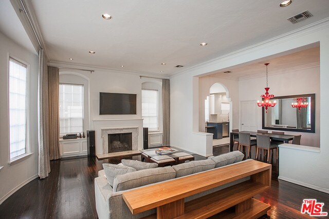 Foto principal - 1014 N Doheny Dr